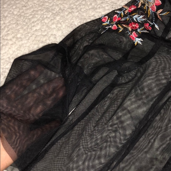 Black blouse - Picture 2 of 3